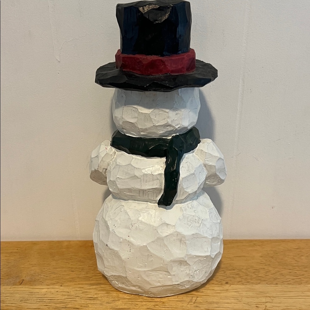Festive Snowman with Heart - White, Black, Red - Picture 3 of 5